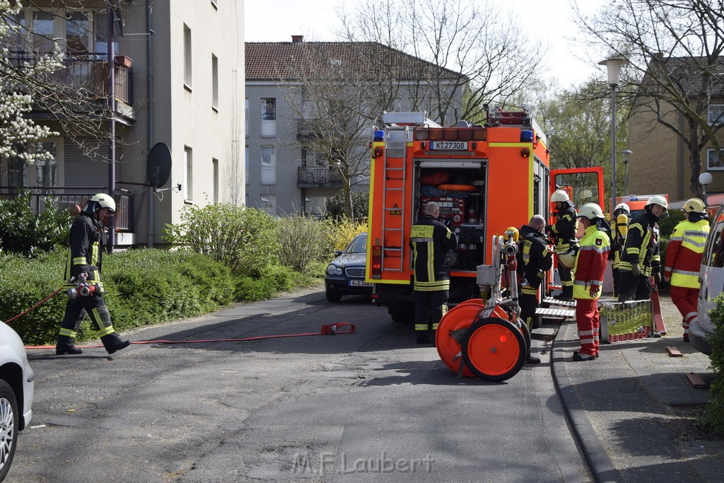 Feuer 1 Koeln Vingst Ansbacherstr P37.JPG - Miklos Laubert